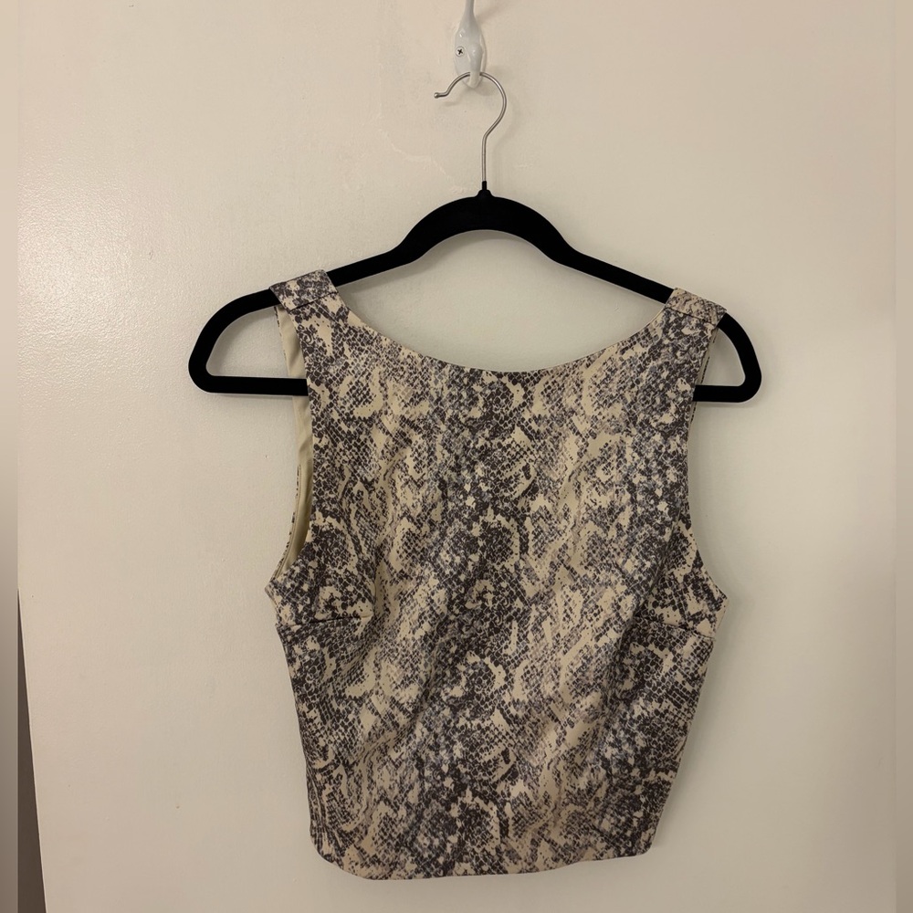 Abercrombie & Fitch Snake-Print Tank Top — Cream & Gray